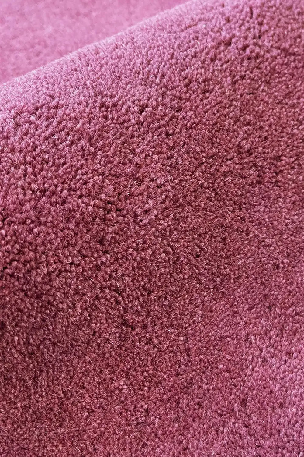 Plush modern dusty purple rug made from premium wool, perfect for 5x7 or 6x9 spaces