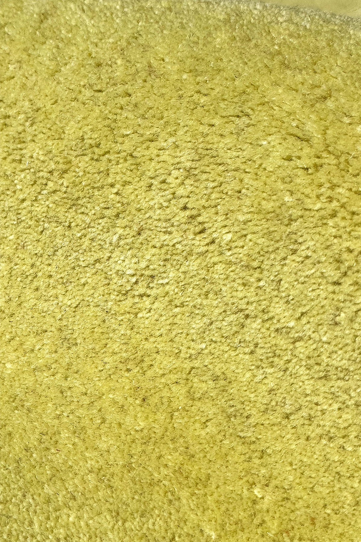 Citron Oval Hand-Tufted Wool Rug