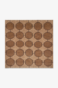 light tan taupe patterned square rug with brown geometric design on a beige background | 5x5
