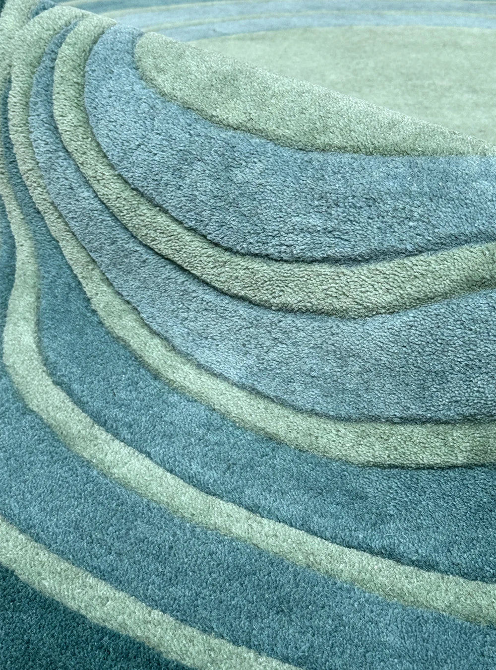 Undula Hand-Tufted Wool Runner Rug