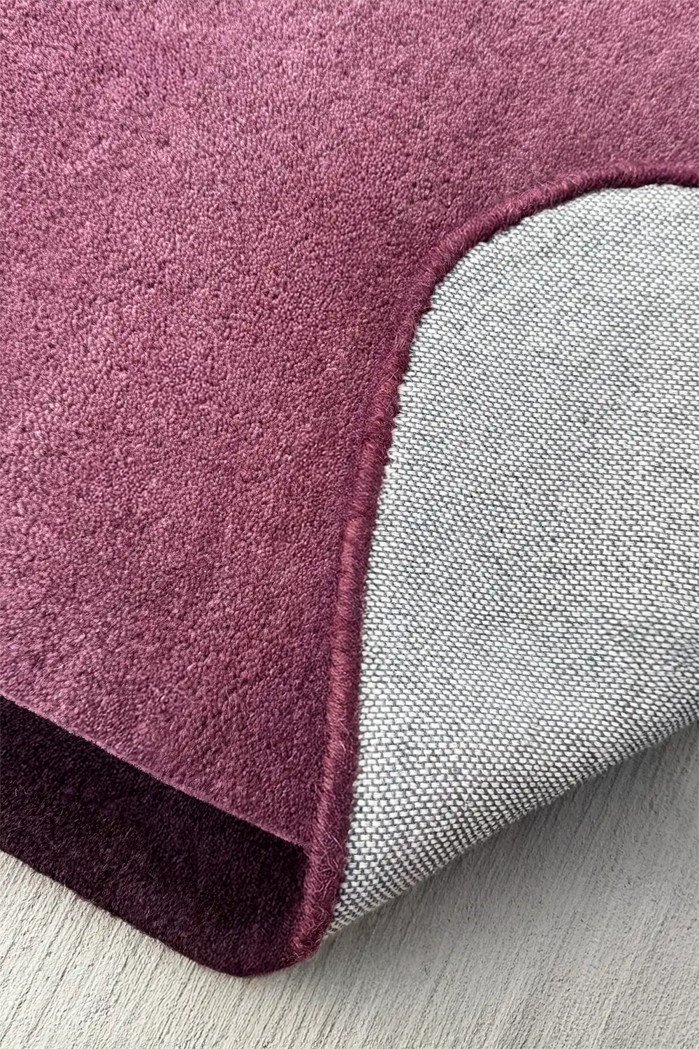 Contour Edge Hand Tufted Wool Rug