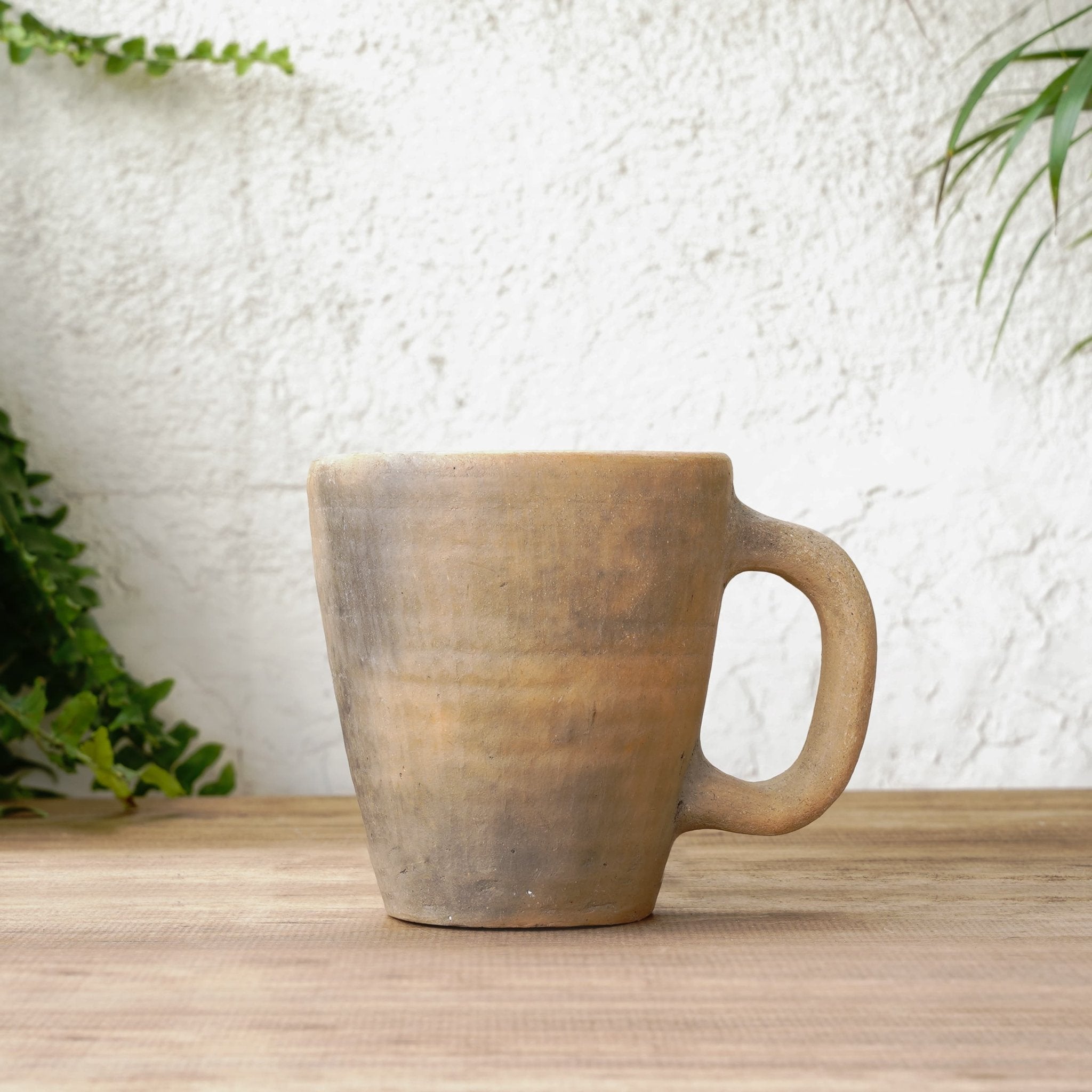 Large Natural Handmade Ceramic Mug by Taller Pitao Copycha, showcasing its beige marble color